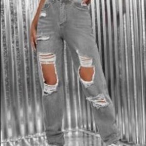 Zipper Fly Ripped Detail Jeans